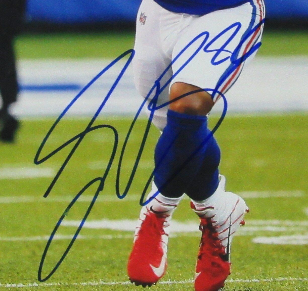 Saquon Barkley Autographed 11X14 Photo New York Giants Framed Beckett