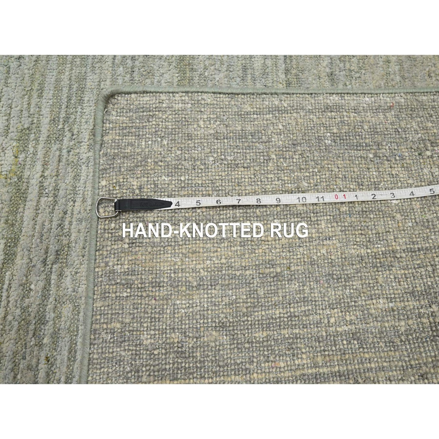 4'X6'1" Laurel Green Hand Knotted Plain Solid Design Pure Silk Rug