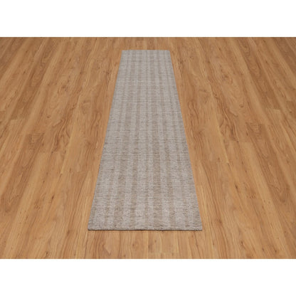 2'7"X10' Brown Natural Wool Salt And Pepper Effect Hand Loomed Runner Rug