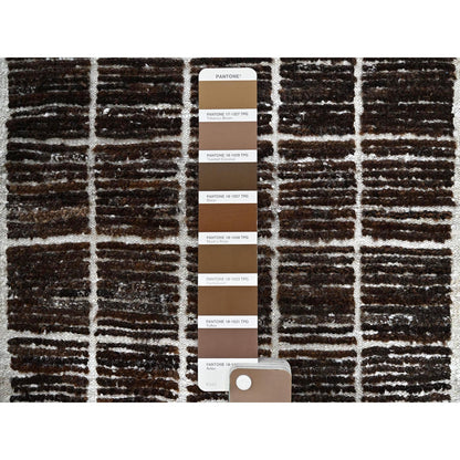 2'1"X2'8" Brown Moroccan Weave With Grid Design Wool Hand Knotted Mat Rug