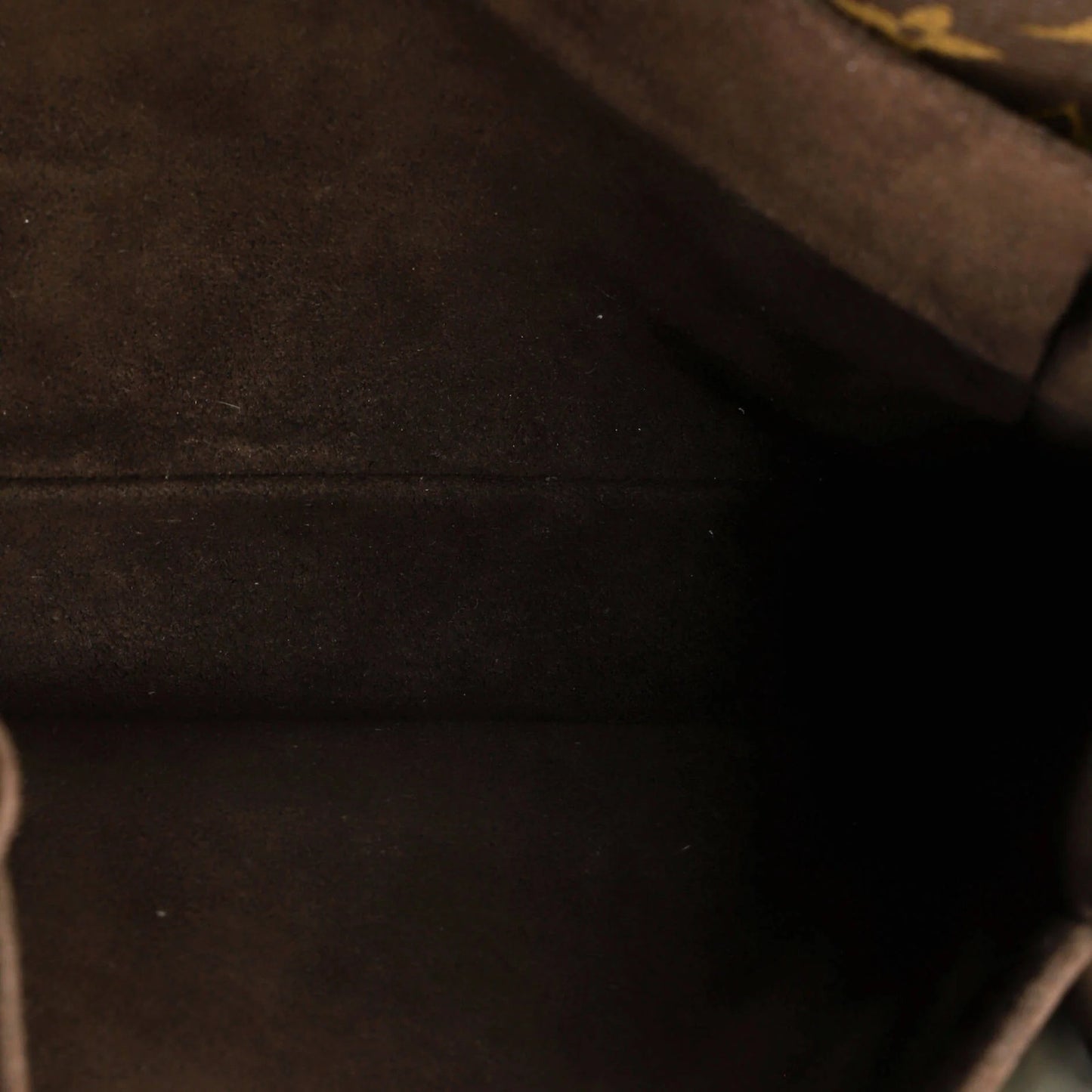 Louis Vuitton Pochette Metis Monogram Canvas