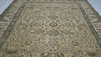 Vintage Distressed 8X11 ft Semi-Antique Floral Wool Oriental Rug