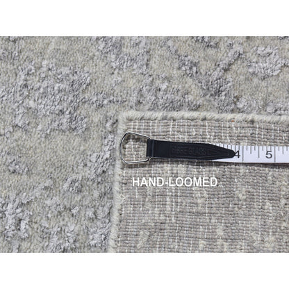 2'5"X6' Gray Broken Cypress Tree Silken Jacquard Hand Loomed Runner Rug