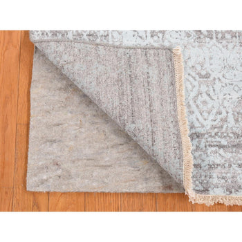 2'6''X10' Green Zoroastrian Design Hand Knotted Wool And Silk Runner Rug