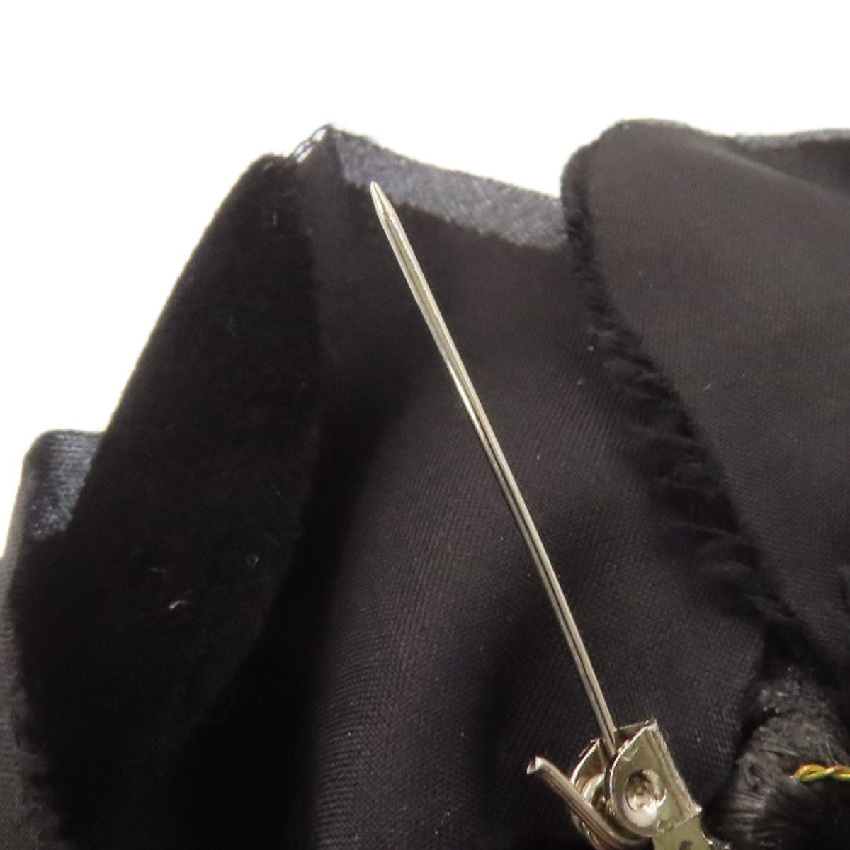 Velor CHANEL Camellia Corsage Brooch