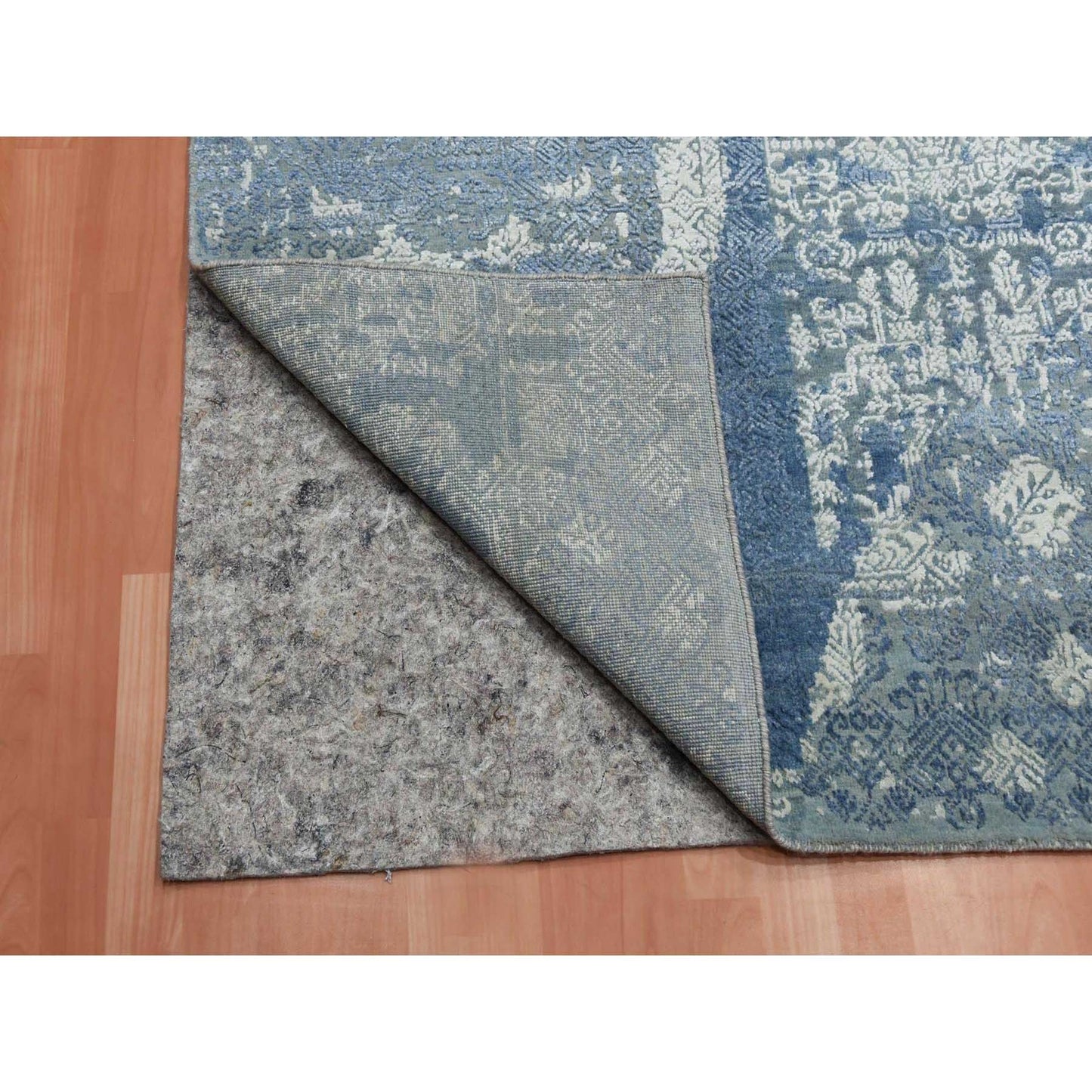 7'10"X10' Blue Wool And Silk Hand Knotted Jewellery Design Oriental Rug