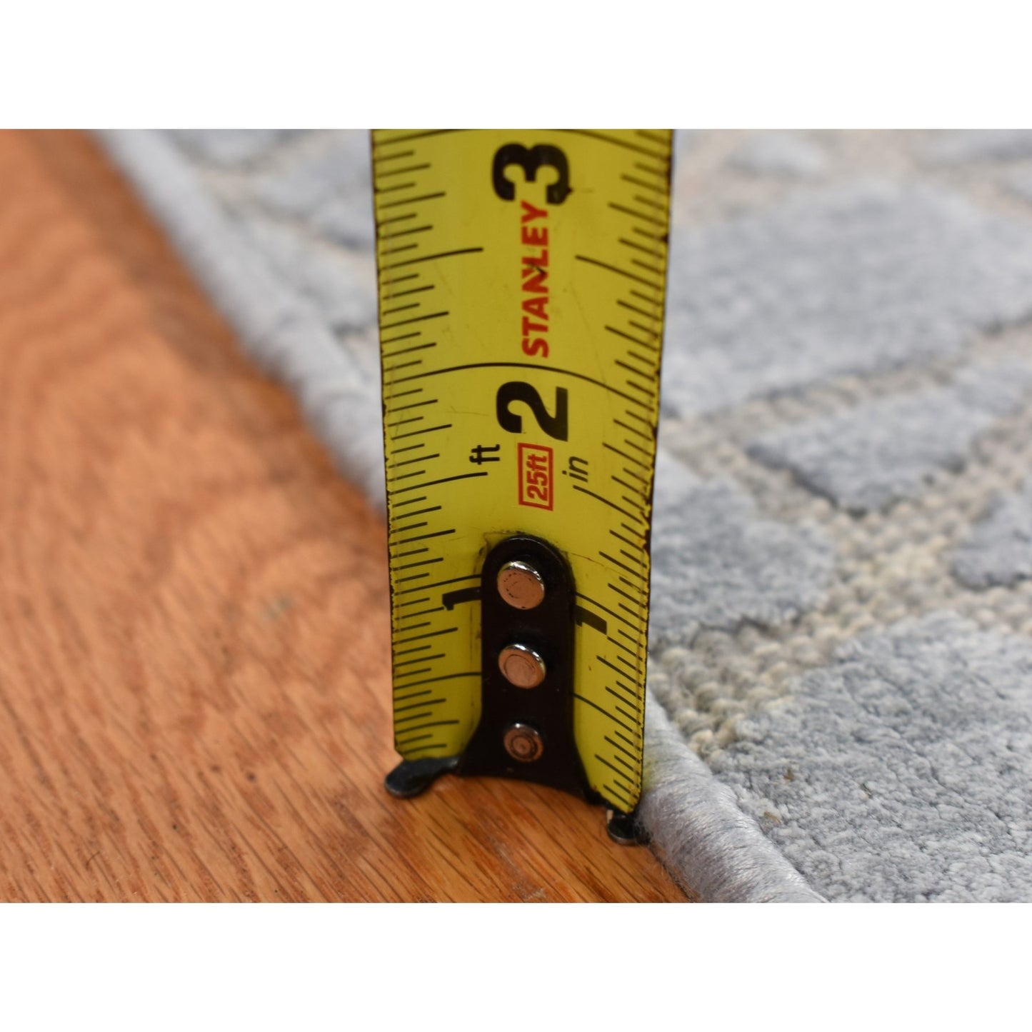 6'X8'10" Gray Flat Pile With Raised Silk Hand Knotted Tone On Tone Rug