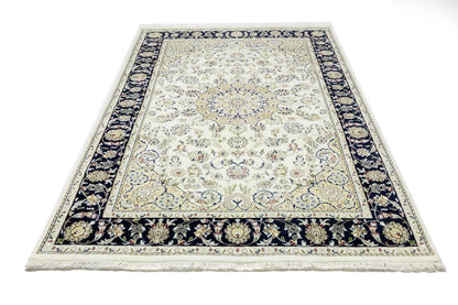 Hand-Knotted Indo-Nain Floral Medallion Rug