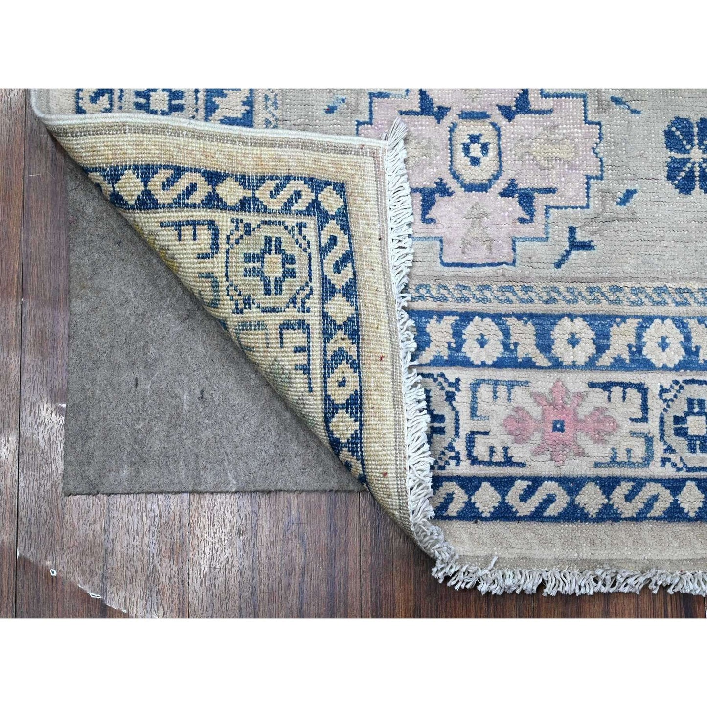 4'9"X6'9" Gray Fusion Kazak With Colorful Caucasian Design Oriental Rug