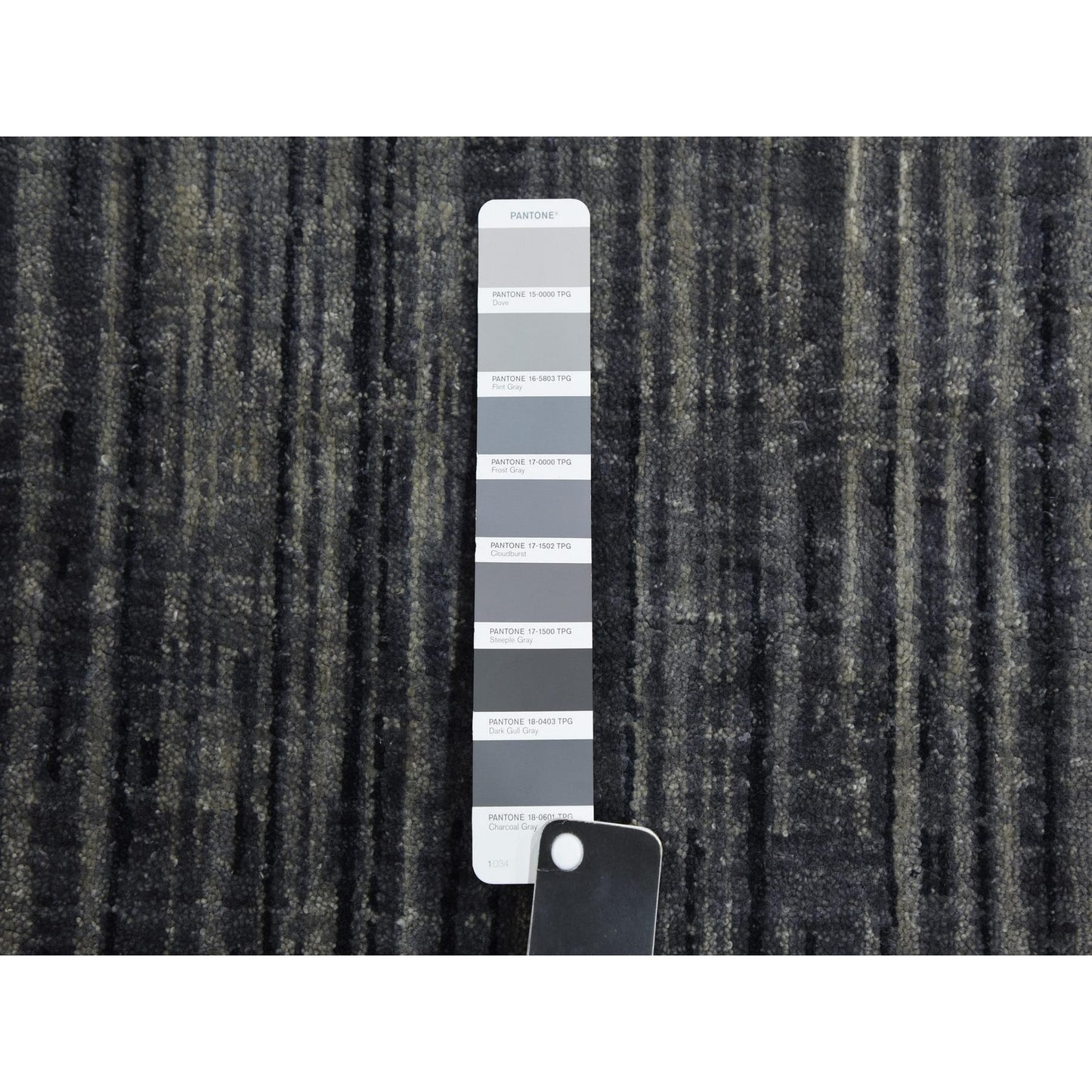 2'6"X12'6" Gray Modern Ombre Design Pure Wool Hand Knotted Runner Rug