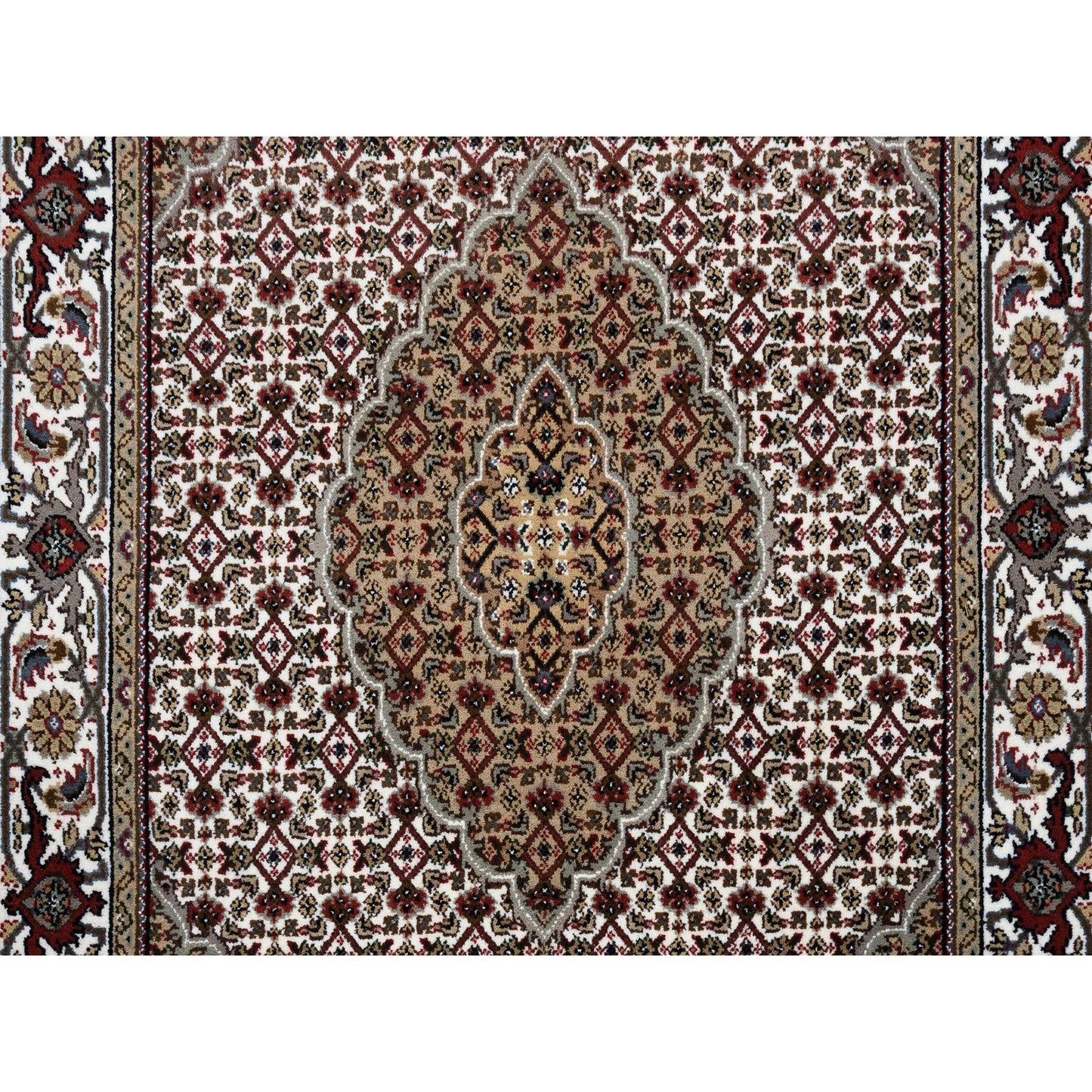 4'X6' Tebraz Mahi Fish Medallion Design Wool And Silk Handknotted Rug