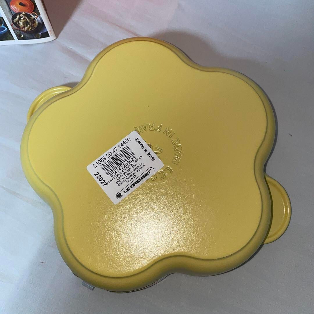 Pan Le Creuset Cocotte Fleur Flower Plate Dish 20cm 1.1L Cast Iron Shallow