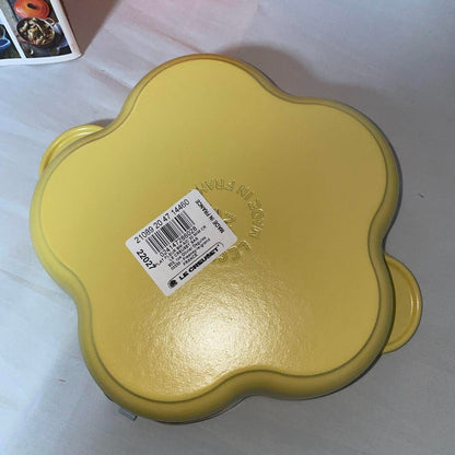Pan Le Creuset Cocotte Fleur Flower Plate Dish 20cm 1.1L Cast Iron Shallow