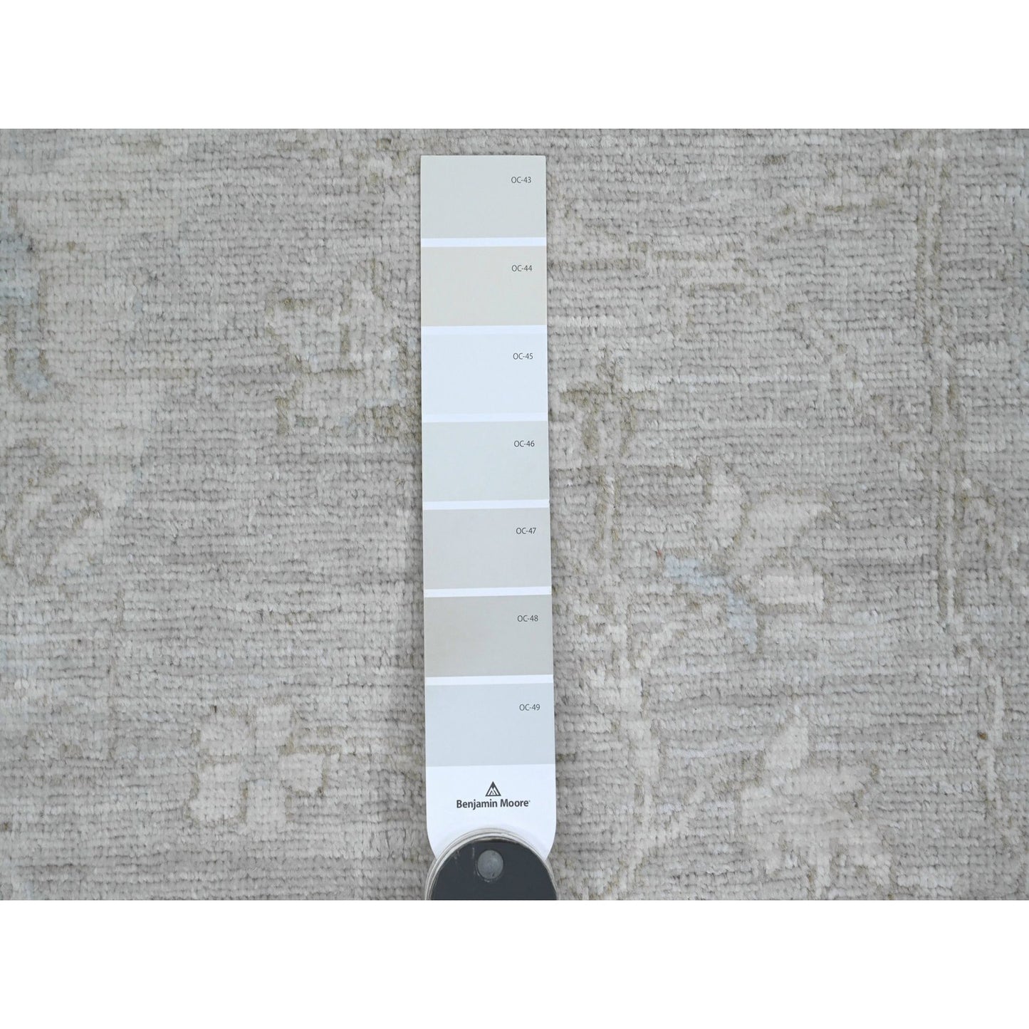 8'X8' Misty Gray Ziegler Mahal Revival Hand Knotted 100% Wool Round Rug