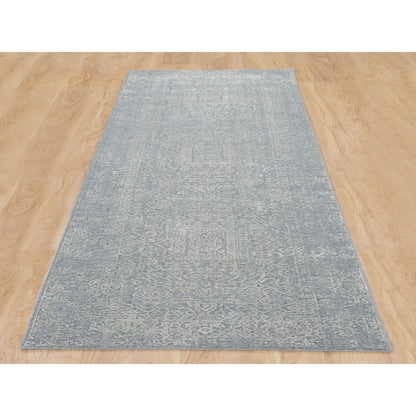 2'5"X10'2" Fine Jacquard Hand Loomed Modern Wool And Art Silk Runner Rug