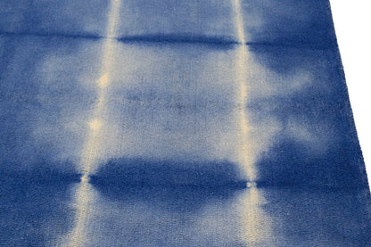 Tie-Dye Design Navy Blue Hand-Tufted Plush 5X8