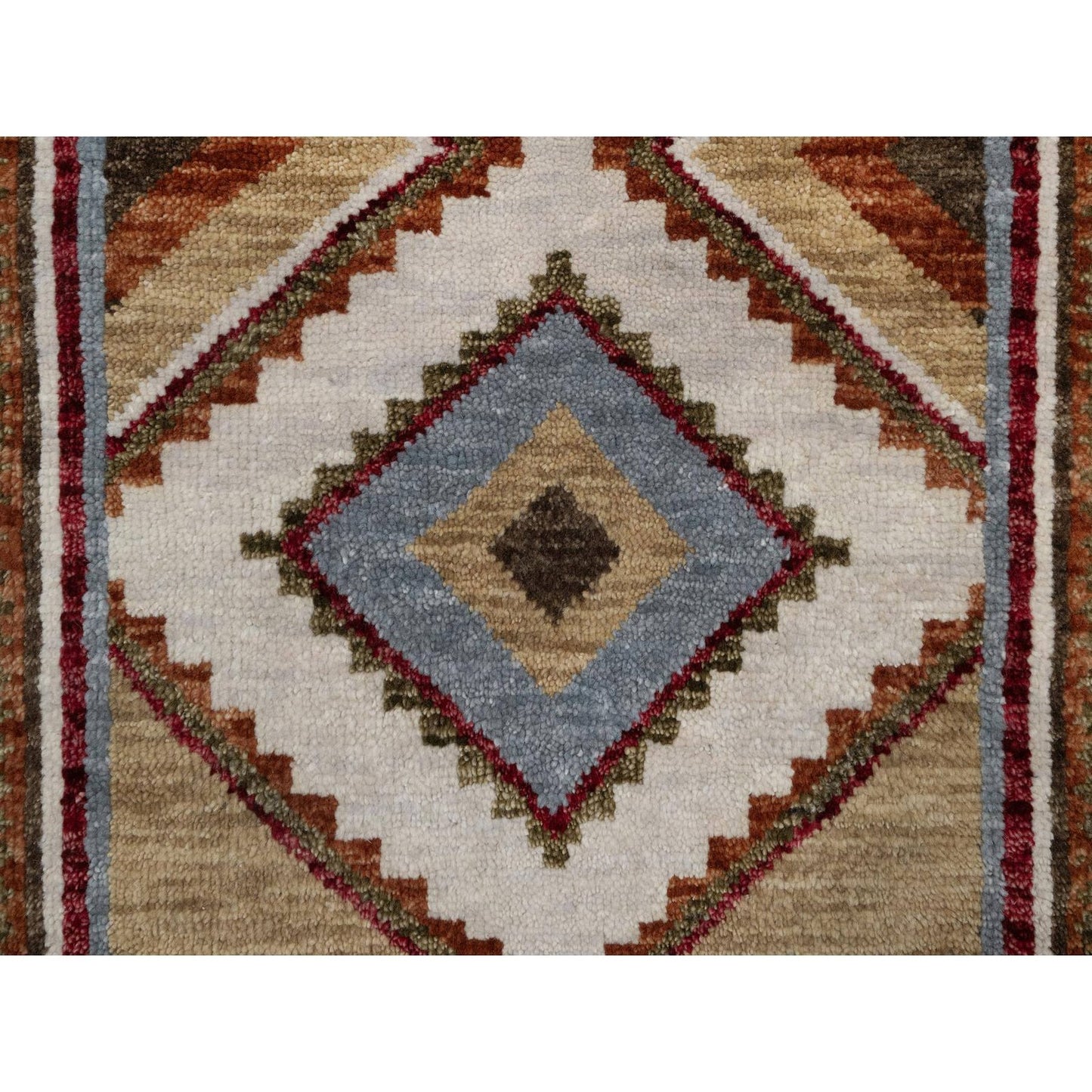 2'1"X3'1" Pastel Gray Southwest Indian Design Hand Knotted Wool Mat Rug