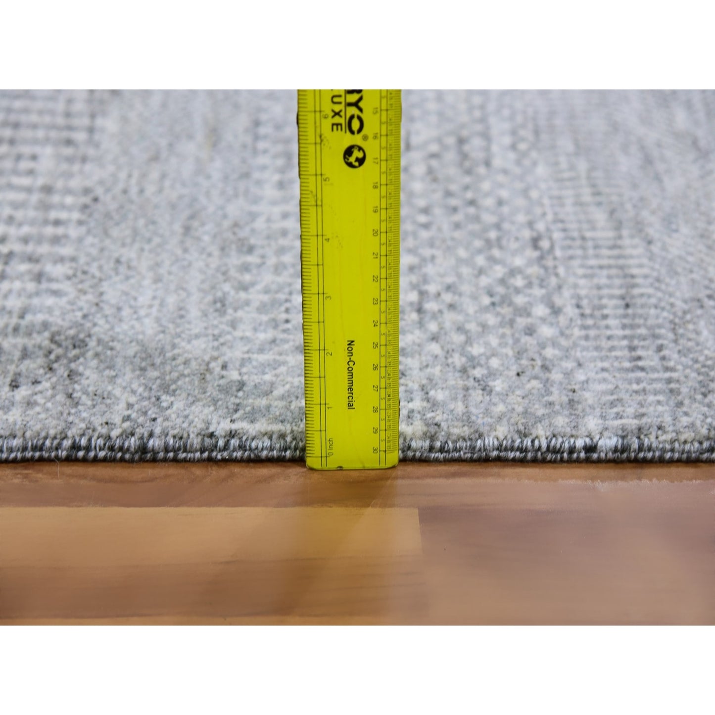 6'X6' Dark Gray Modern Grass Design Undyed Wool Hand Knotted Oriental Rug