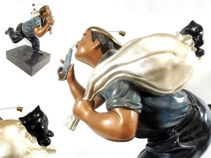 Hiro Yamagata Full Round Bronze Sculpture - Cat Burglar 1989 Signed Limited 375