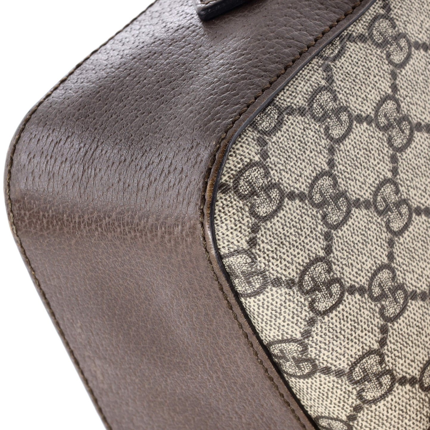 Gucci Neo Vintage Camera Messenger Bag Gg Coated Canvas