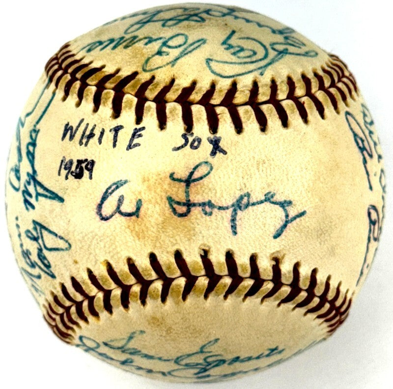 1959 Chicago White Sox Team Signed Baseball (26)