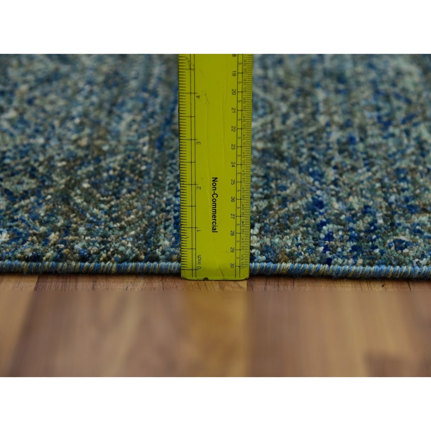 2'6"X8' Kohinoor Herrita Green 100% Wool Hand Knotted Oriental Rug