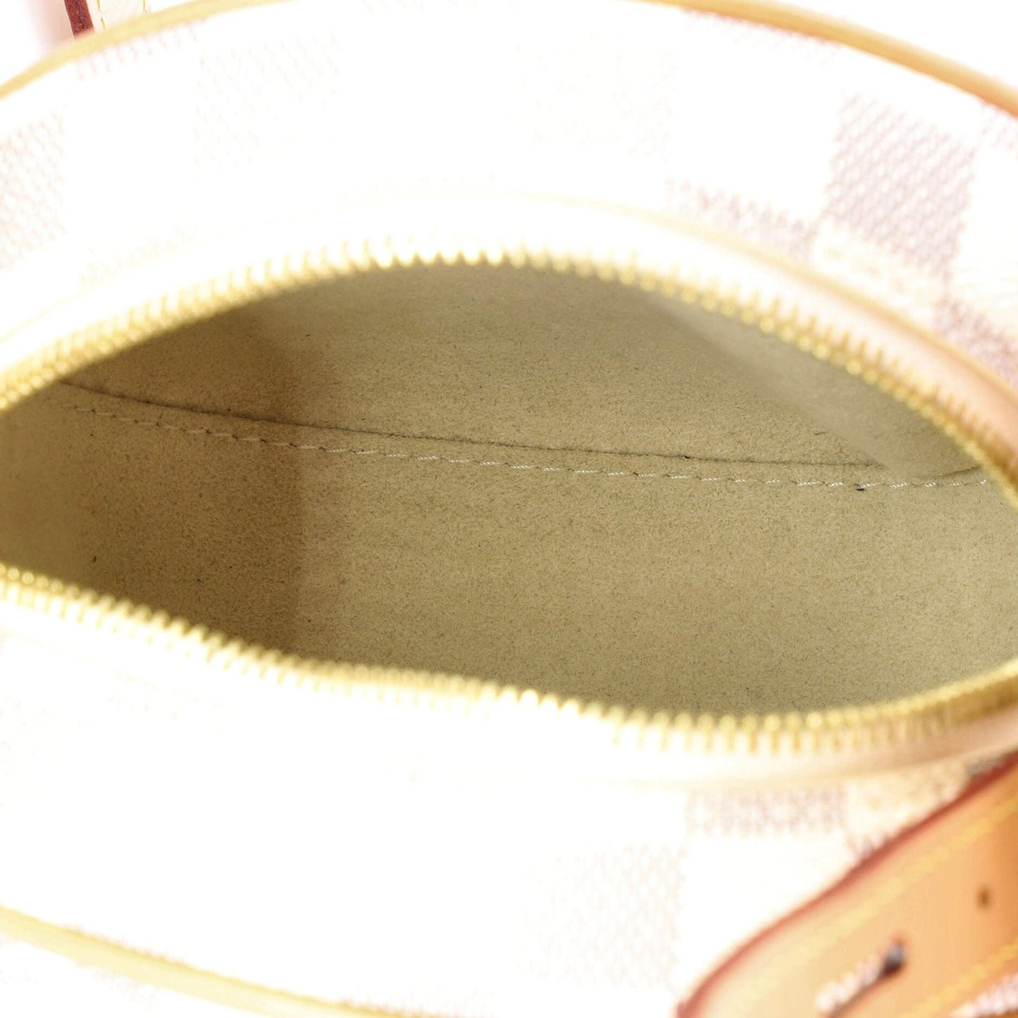 Louis Vuitton Boite Chapeau Souple Bag Damier Pm