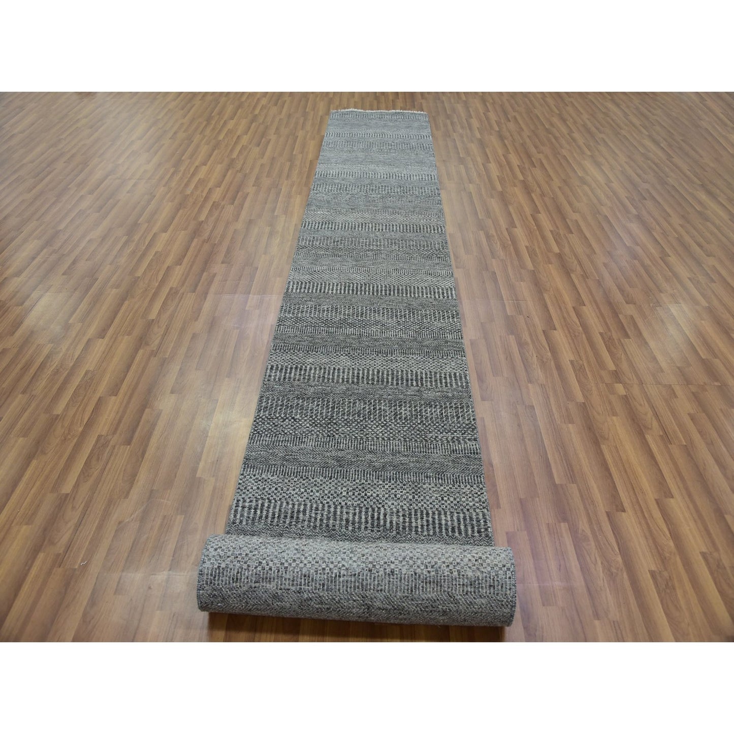 2'7"X20' Cloudburst Gray Grass Undyed Wool Hand Knotted Xl Runner Rug