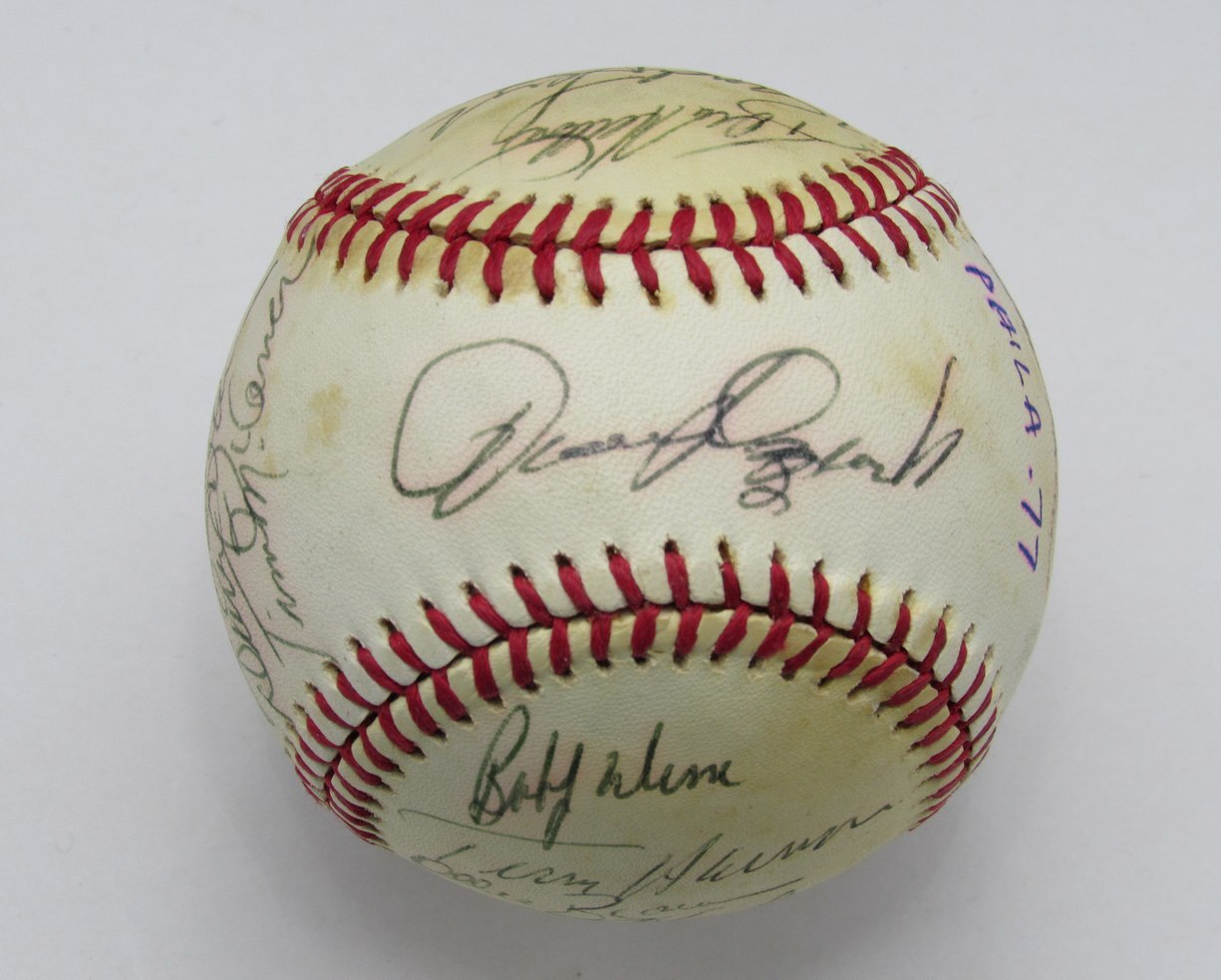 1977 Phillies Team Signed By 19 Onl Baseball Schmidt Nl East Champions 191895