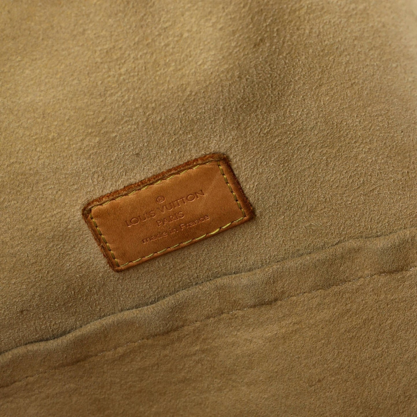 Louis Vuitton Manhattan Handbag Monogram Canvas Gm