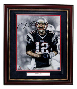 Tom Brady Autographed 16X20 Photo New England