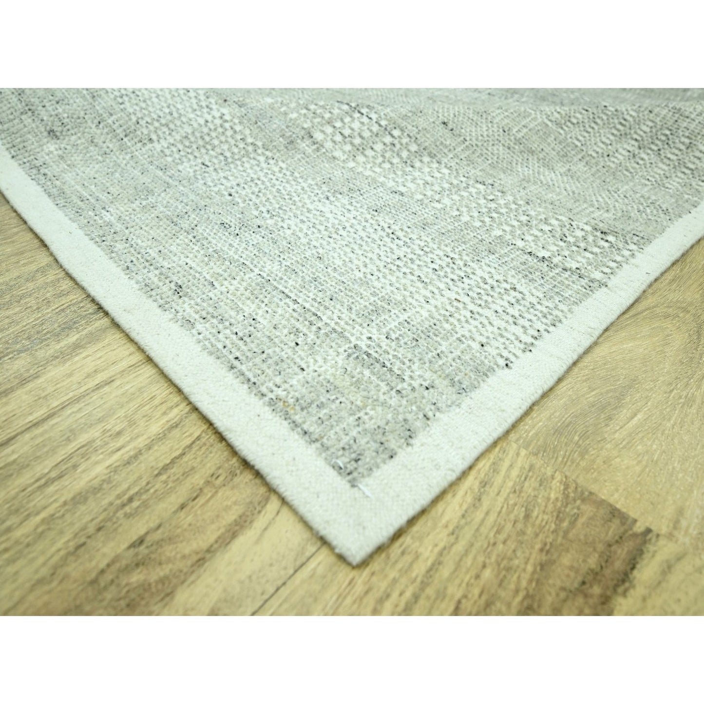 10'2"X10'2" Gray Hand Knotted Rug Distressed & Oxidized Grass Design Wool