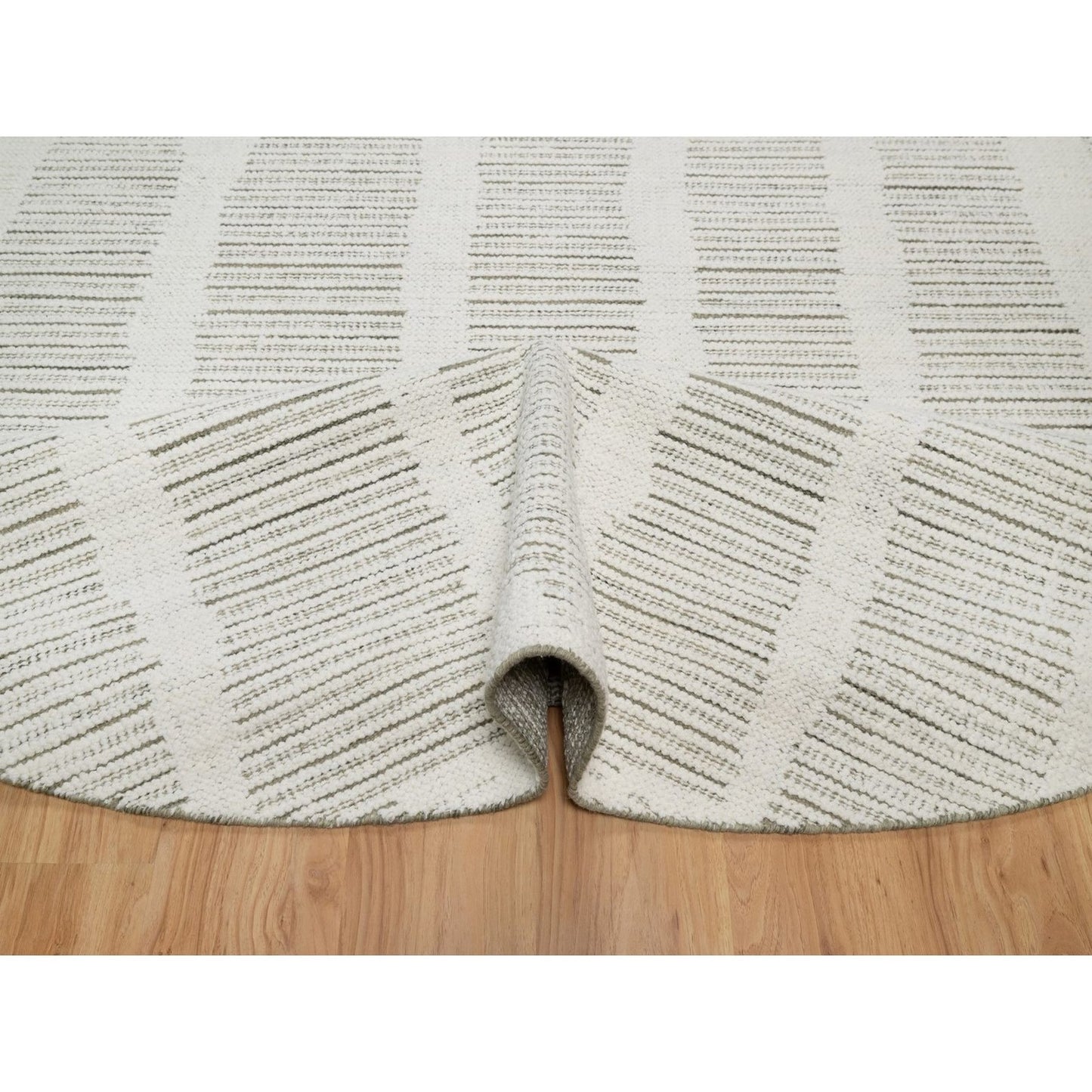 7'9"X7'9" Ivory Natural Wool Round Rug Hand Woven Flat Weave With Pile