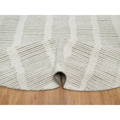 7'9"X7'9" Ivory Natural Wool Round Rug Hand Woven Flat Weave With Pile