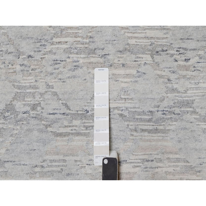 3'X5'3" Light Gray Hand Knotted Modern Design Undyed Natural Wool Rug
