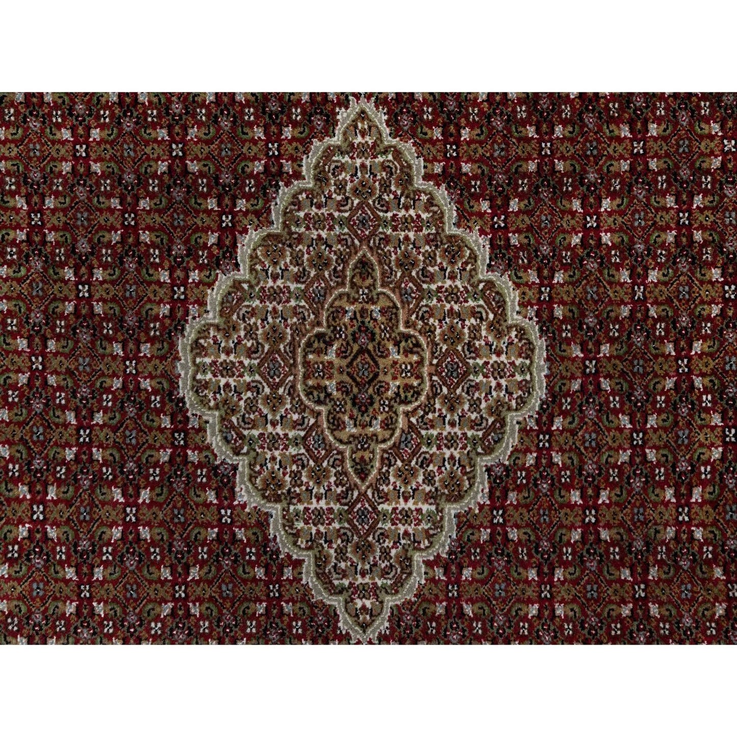6'X6' Red Tebraz Mahi With Fish Design Pure Wool Hand Knotted Round Rug