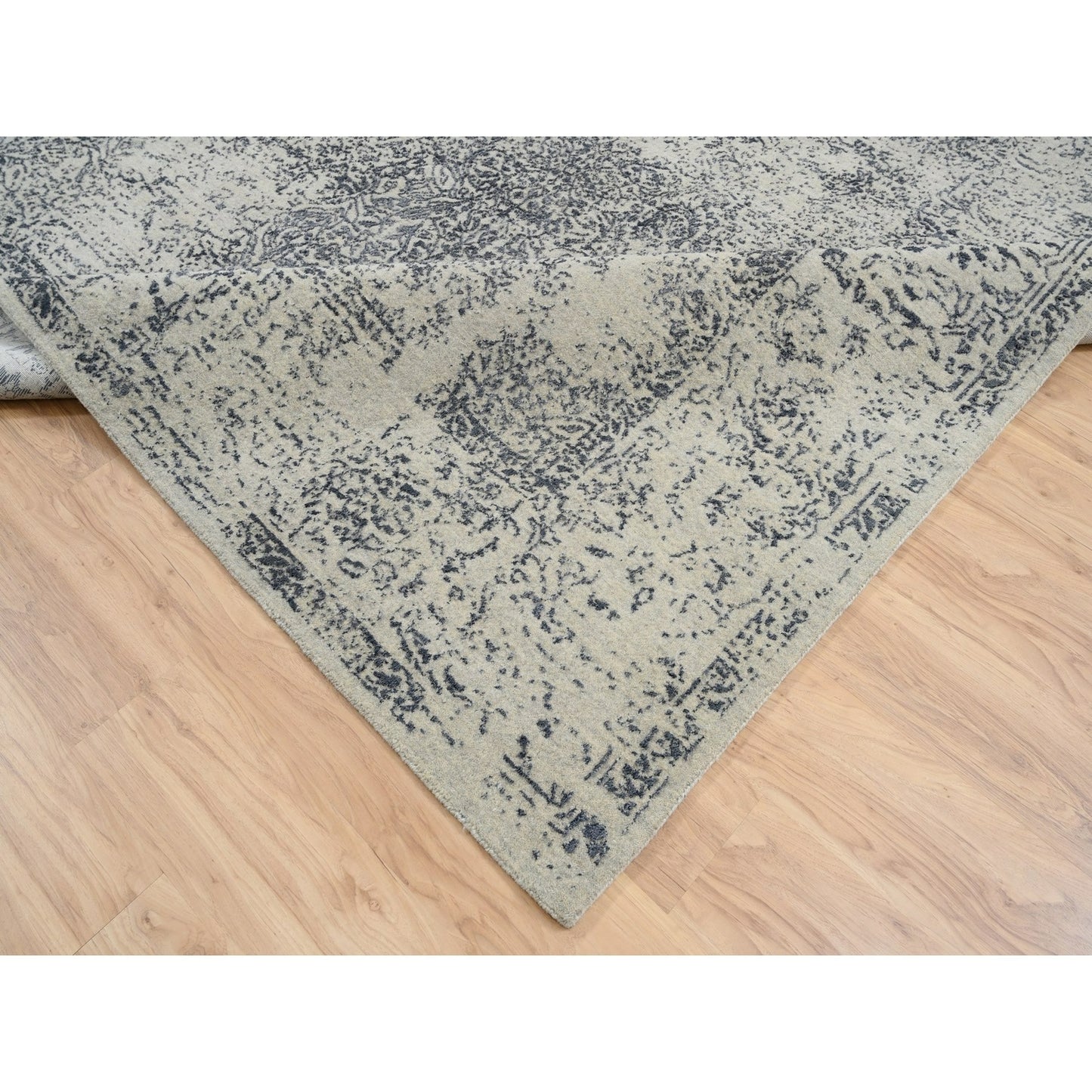Light Gray Fine Jacquard Wool Silk Hand Loomed Oriental Rug