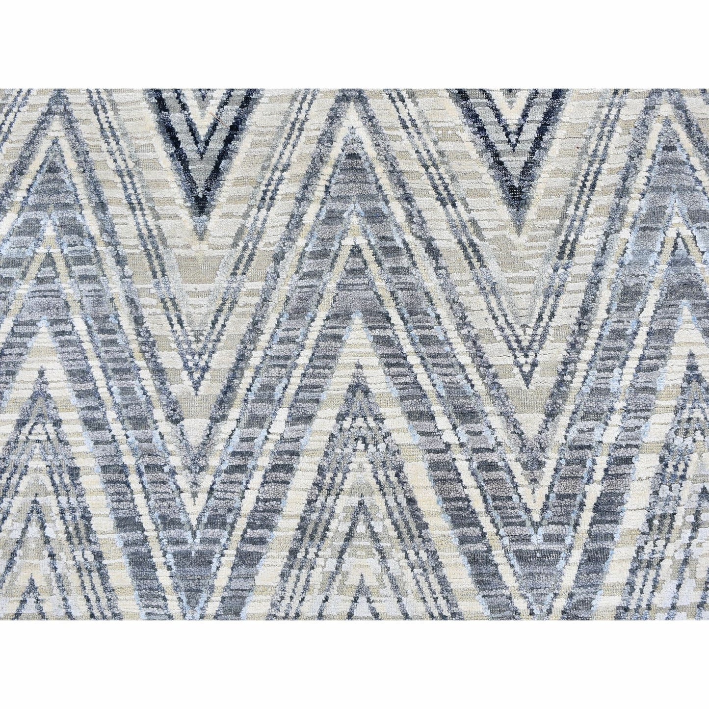 8'9"X12'2" Chevron Design Textured Wool And Pure Silk Hand Knotted Rug