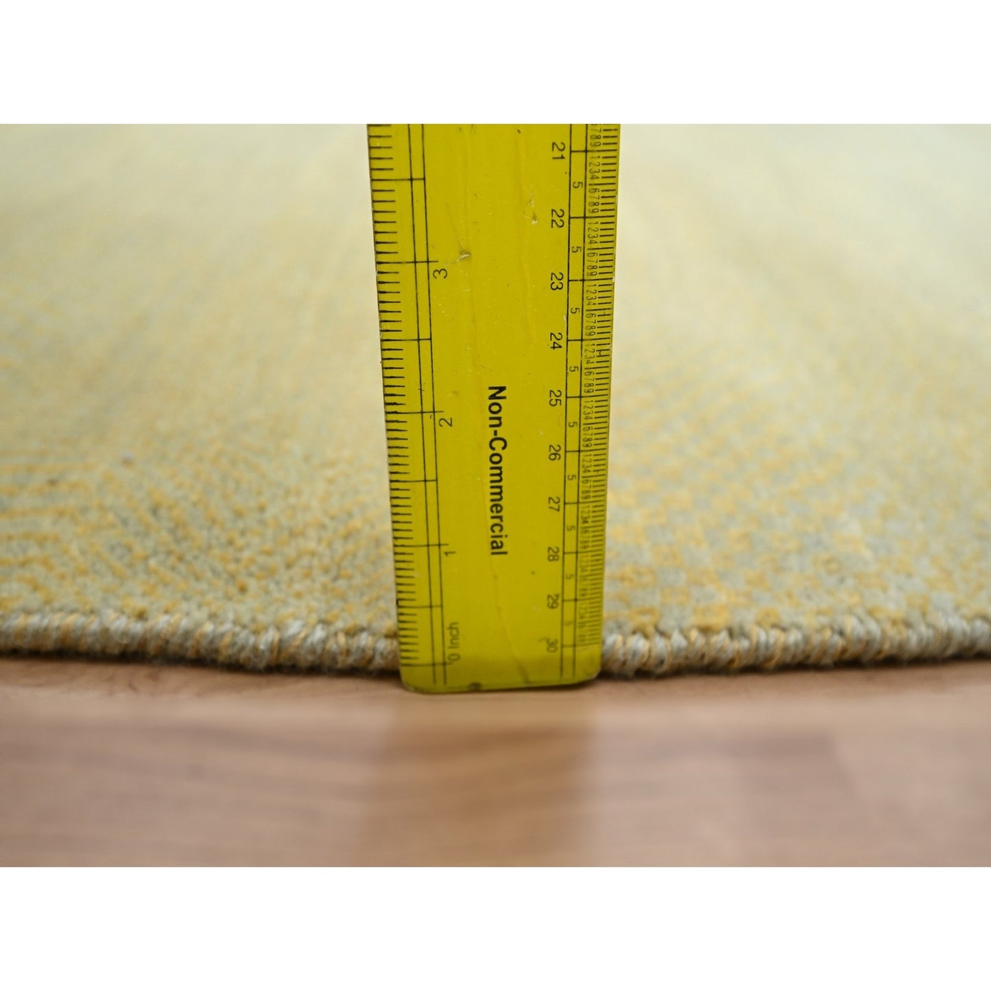 7'10"X7'10" Yellow Modern Grass Design Hand Knotted Wool-Silk Round Rug