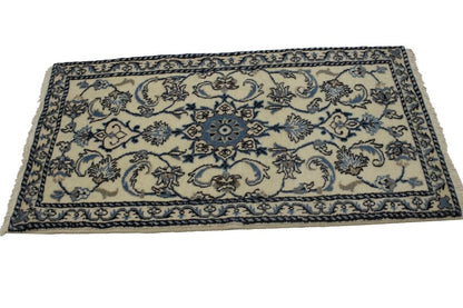 Handmade Nain Oriental Rug Small Plush Carpet