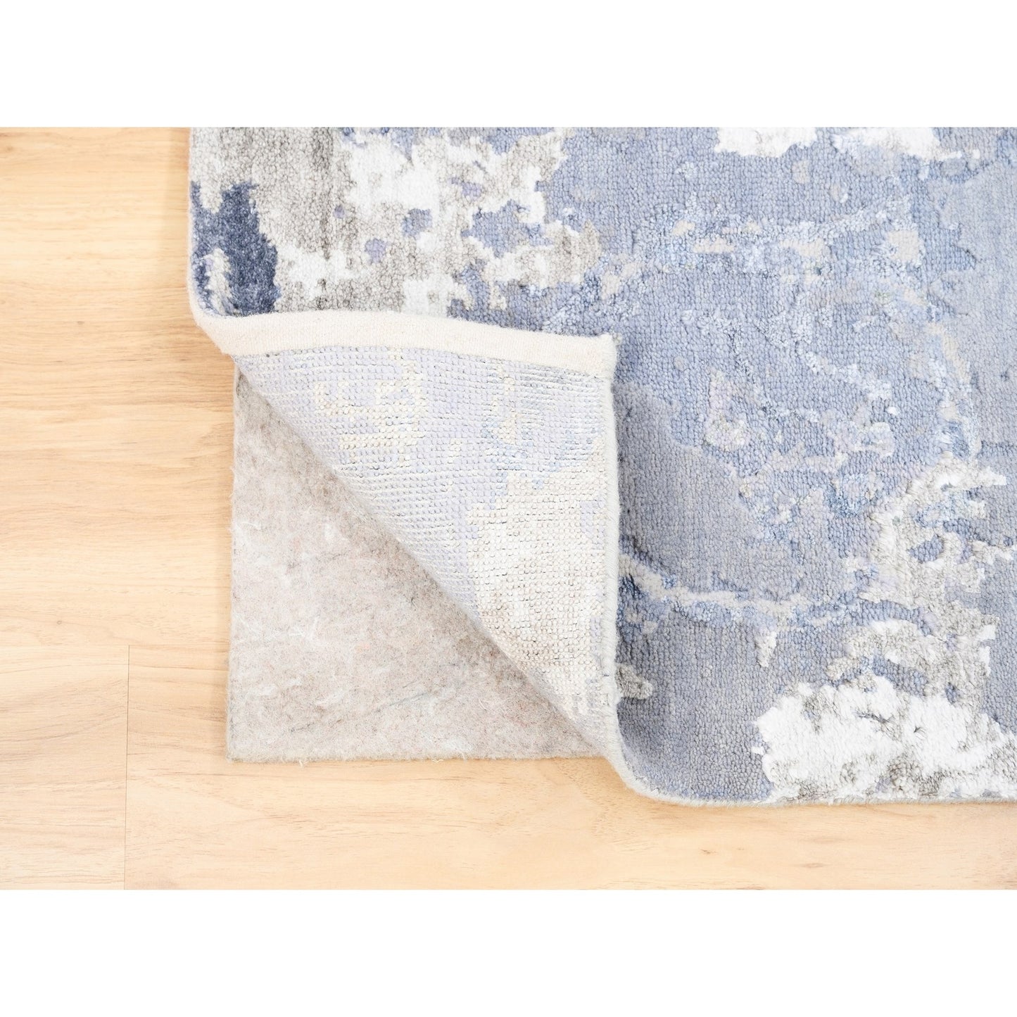 3'1"X5'1" Wool & Silk Silver Blue Abstract Design Hand Knotted Modern Rug