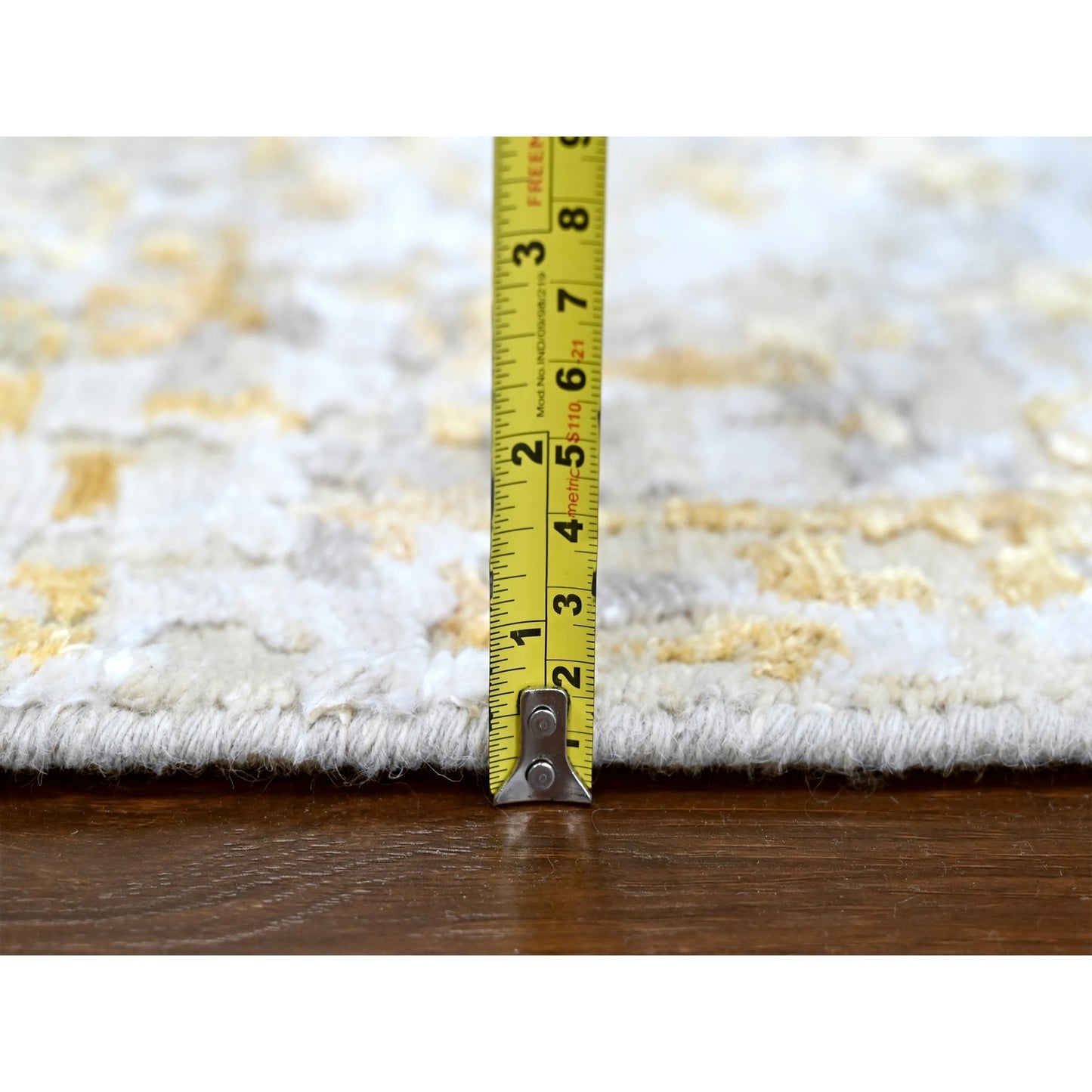 6'X6' Beige-Gold Wool And Silk Abstract Design Hand Knotted Round Rug