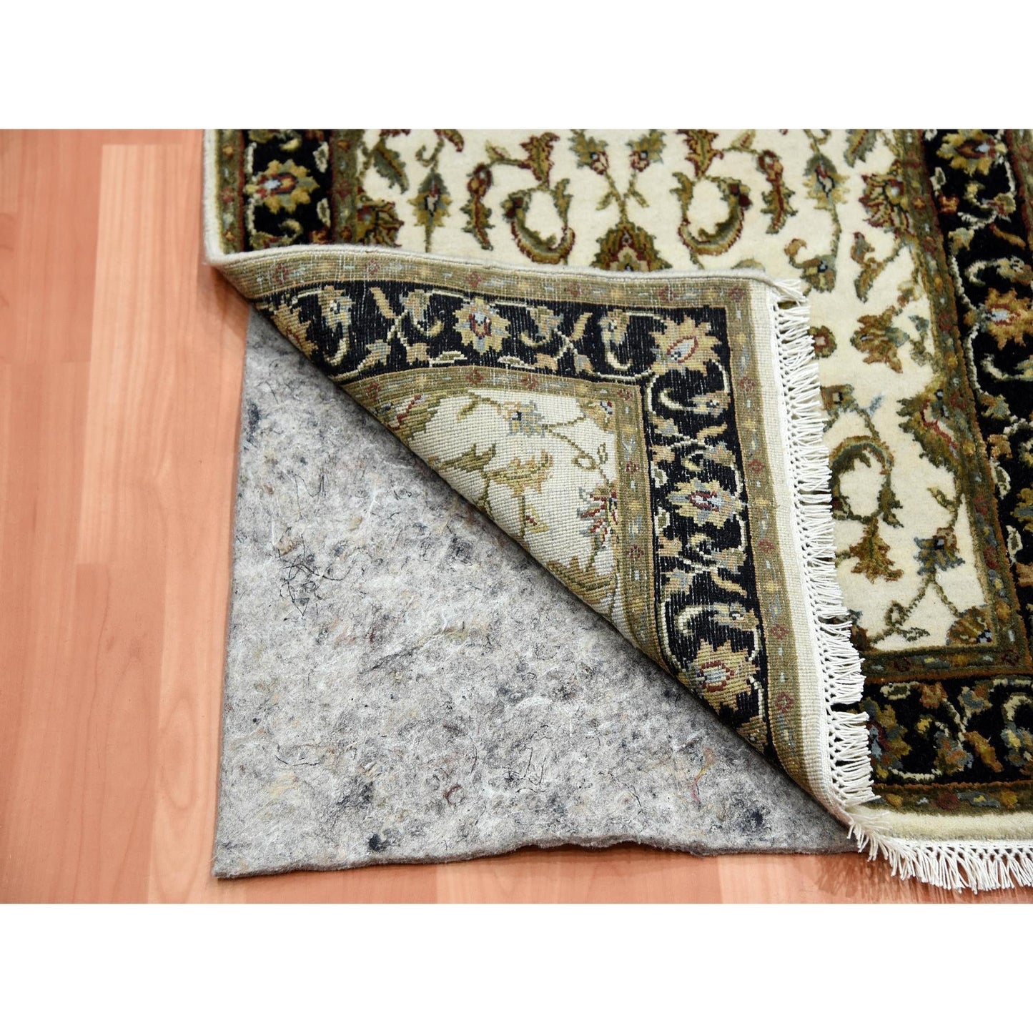 2'6"X8'2" Ivory Wool And Silk Hand Knotted Rajasthan Design Runner Rug