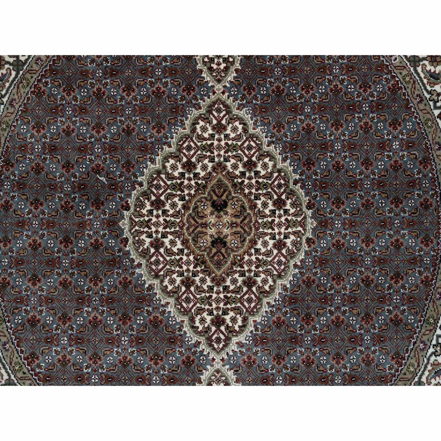 5'X5' Gray Wool And Silk Hand Knotted Tebraz Mahi Round Oriental Rug