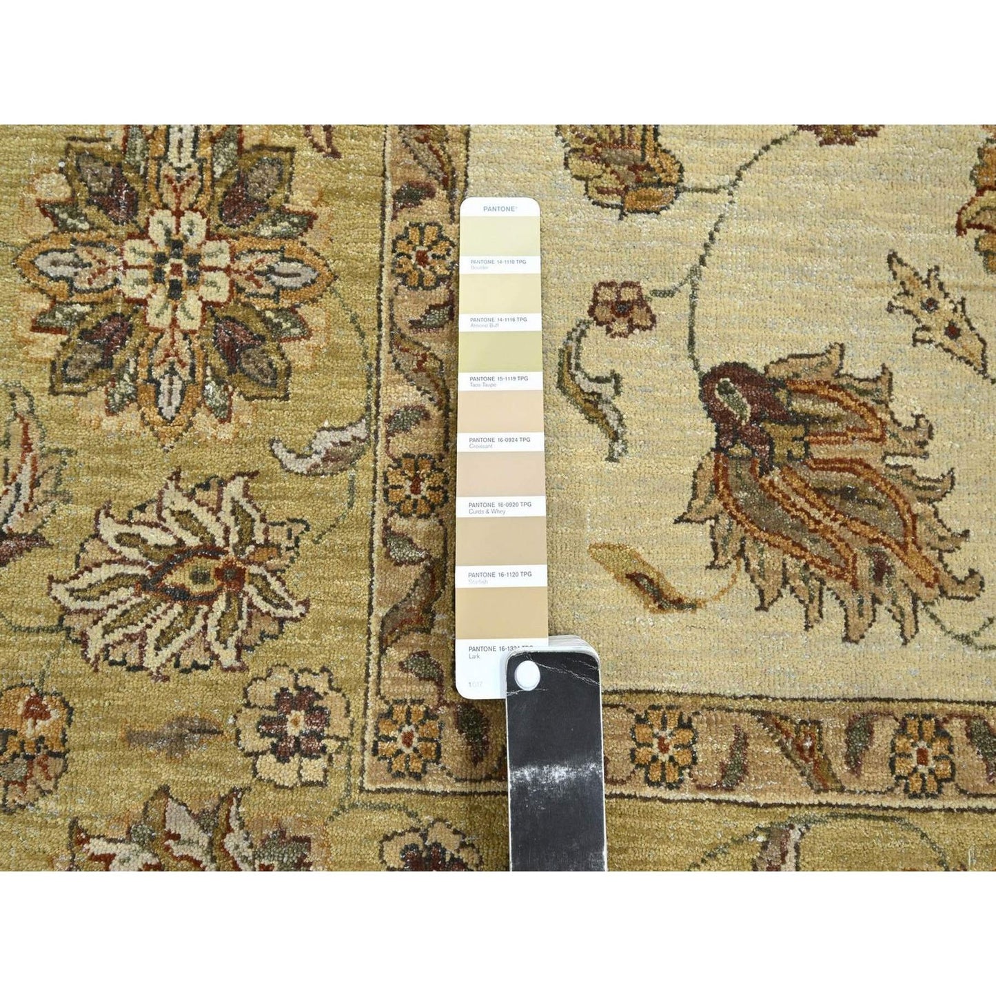 6'6"X8' Ivory Agra With Ziegler Design Leaf Pattern Hand Knotted Wool Rug