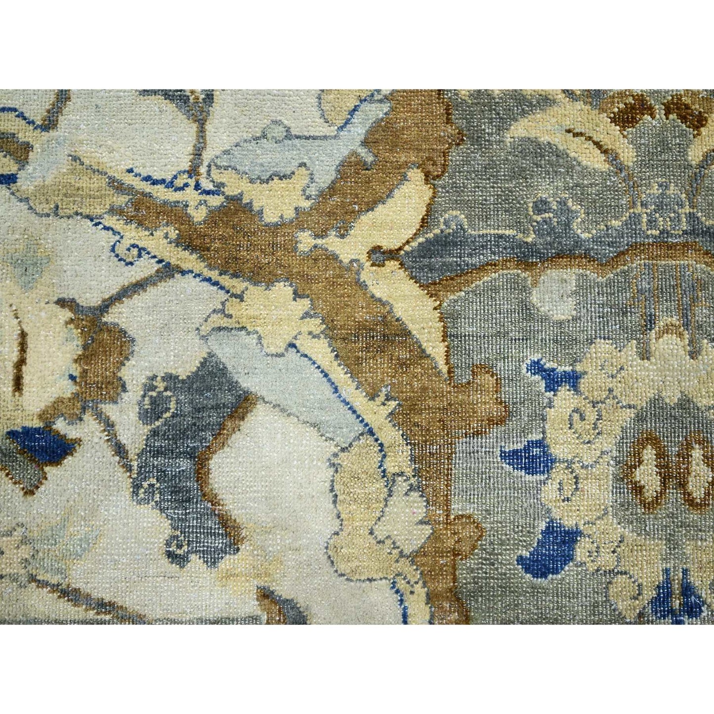 8'1"X10'2" Ivory Zoroastrian Ispahan Inspired Hand Knotted 100% Wool Rug
