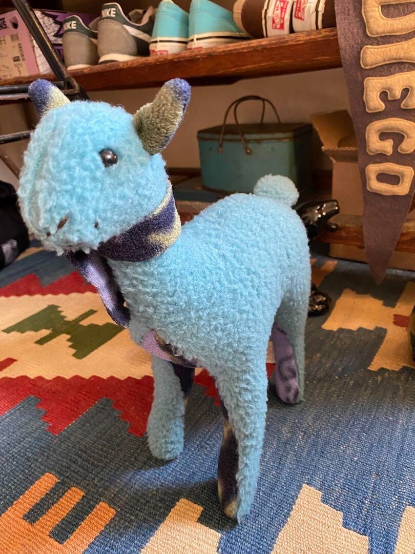 Patagonia Guanago Plush Toy 28cm x 30cm Super Rare Blue