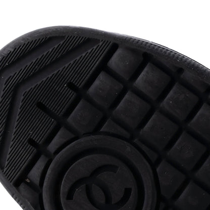 Chanel Women'S Cc Low-Top Sneakers Suede And Leather