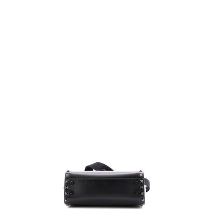 Valentino Garavani Rockstud Alcove Tote Leather Medium