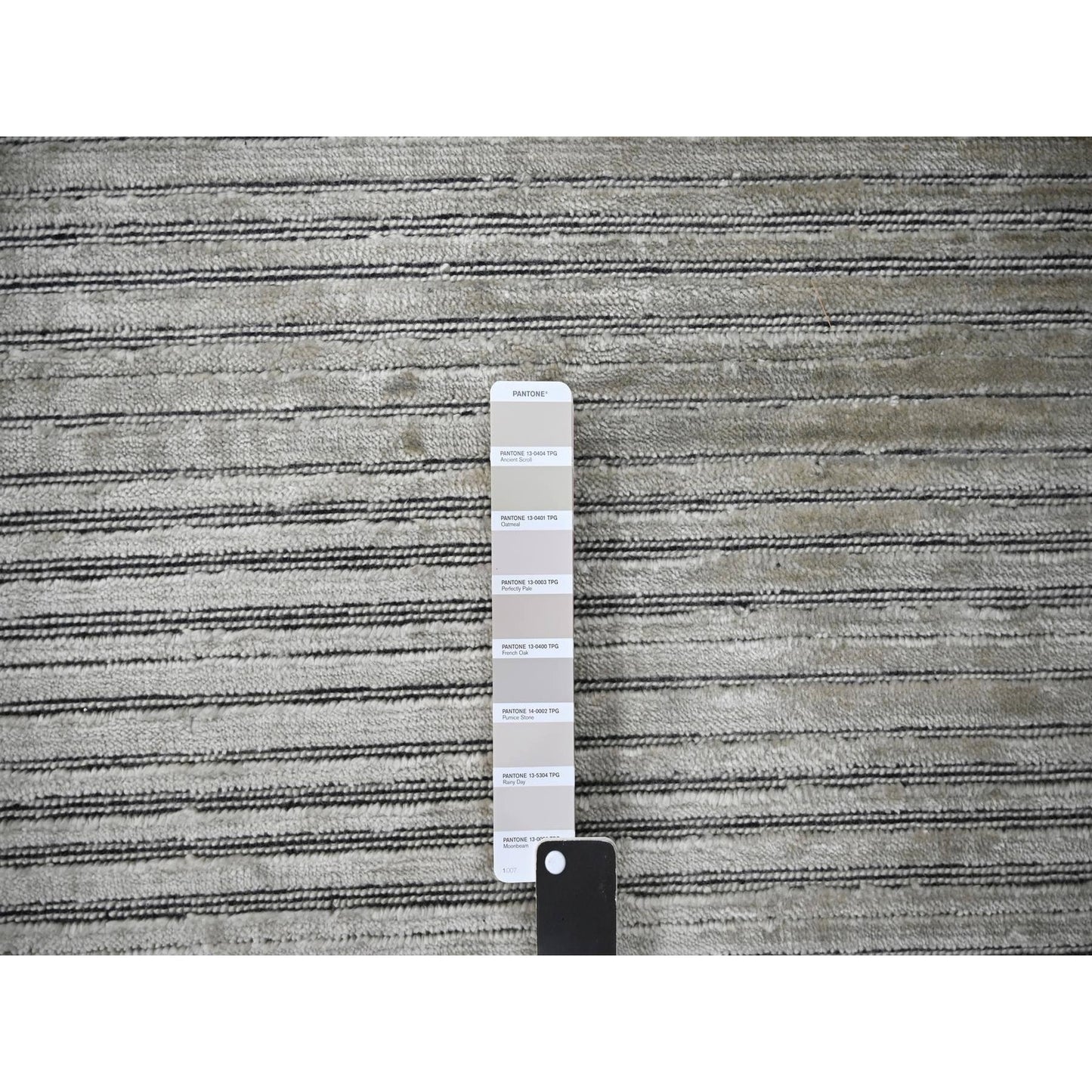 10'X14' Taupe Modern Textured Design Wool & Silk Hand Loomed Oriental Rug